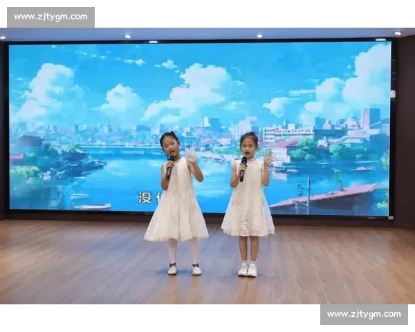校园青春女声闪耀舞台 唱响梦想与友情的旋律 校园青春女声闪耀舞台 唱响梦想与友情的旋律